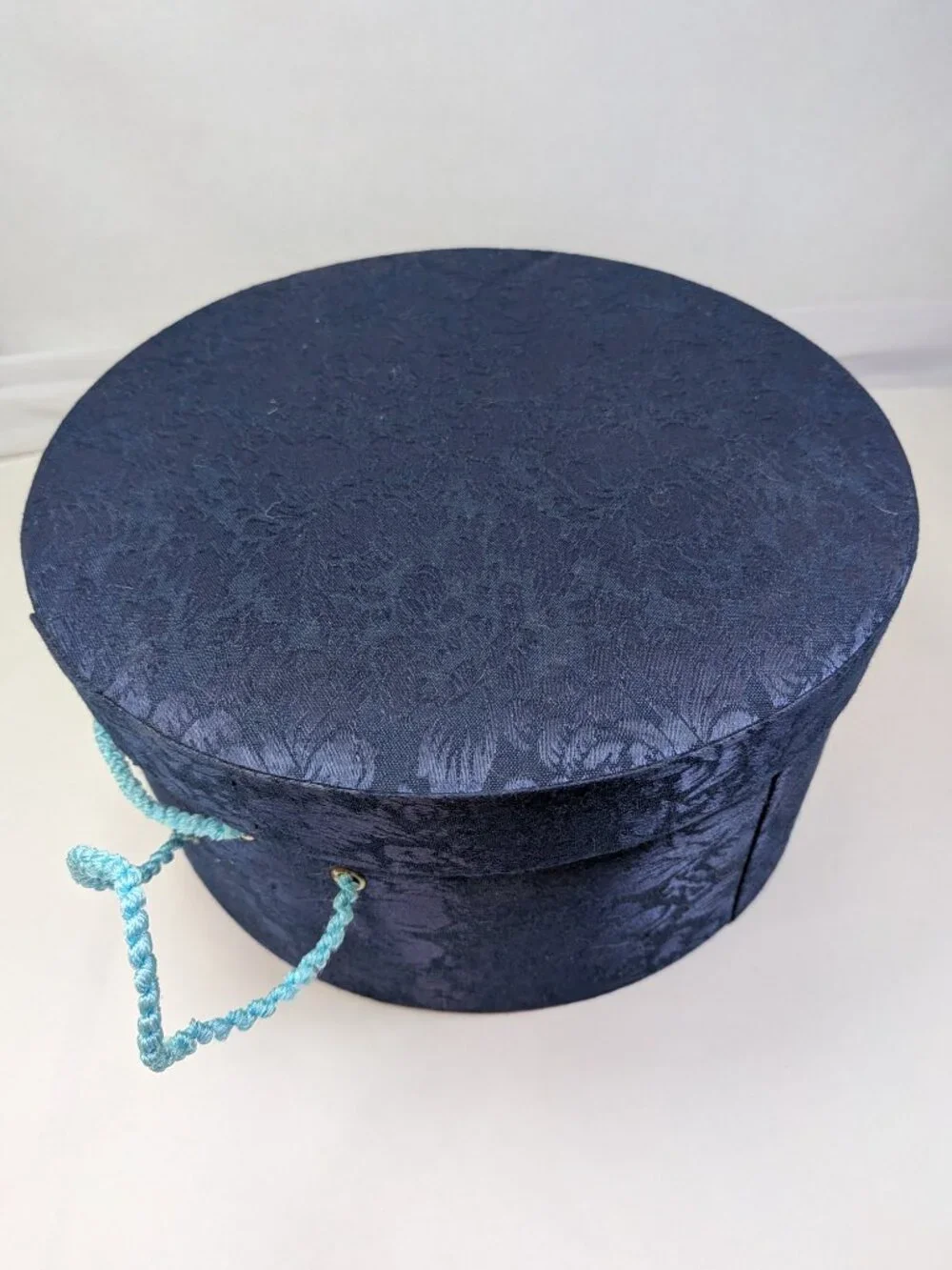 VTG Floral Damask Fabric Round Hat Boxes Set Navy Blue Bright Floral Rose Pink